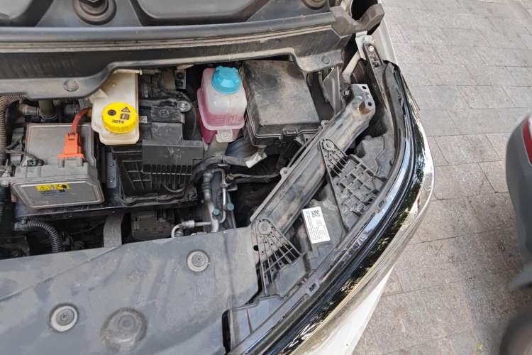 Used AION Y 2021 70 Intelligent Dynamic Edition Engine Bay Left