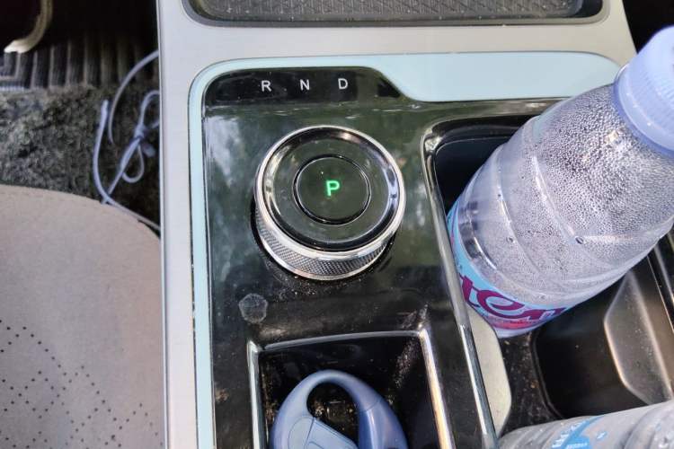 Used AION Y 2021 70 Enjoy Vitality Edition Gear Lever