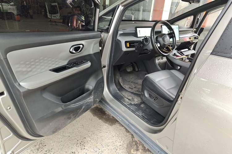 Used AION Y 2021 70 Enjoy Vitality Edition Left Front Seat