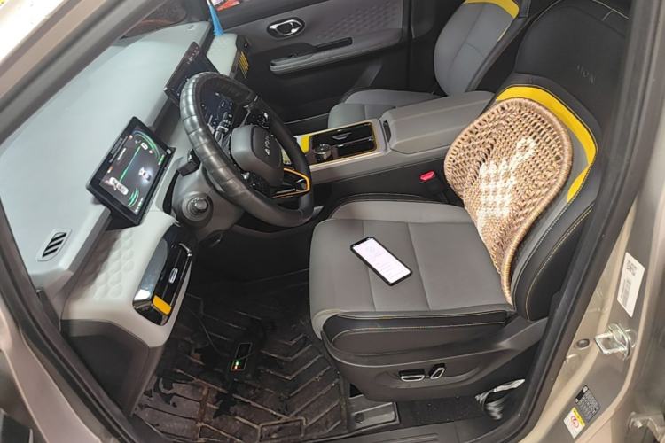 Used AION Y 2021 70 Tech Vitality Edition Left Front Seat