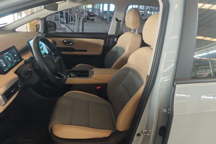 Used AION Y 2021 70 Enjoyment Tech Edition Left Front Seat