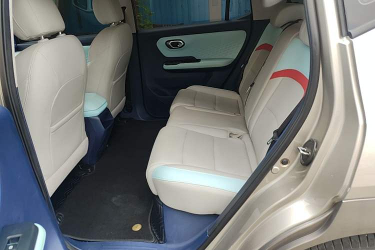 Used AION Y 2021 60 Enjoy Edition Left Rear Seat