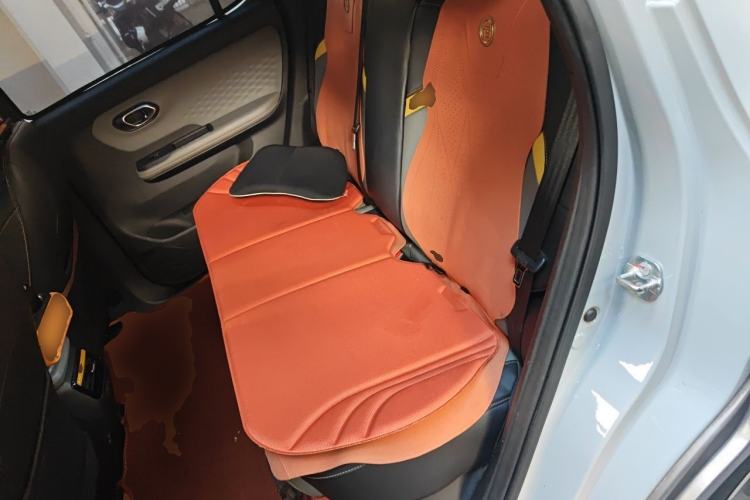 Used AION Y 2021 70 Intelligent Dynamic Edition Left Rear Seat