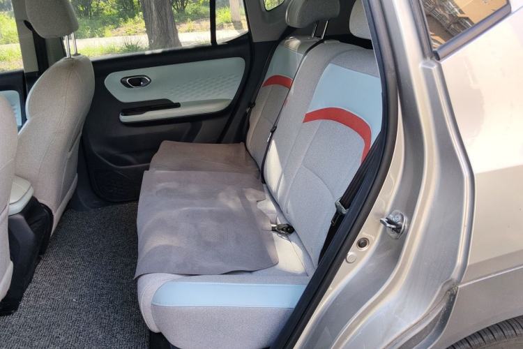 Used AION Y 2021 70 Enjoy Vitality Edition Left Rear Seat