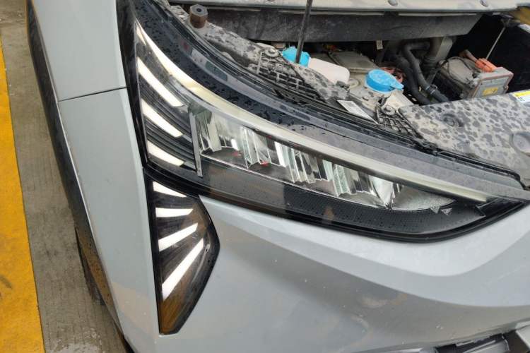 Used AION Y 2021 70 Intelligent Edition Right Front Headlight