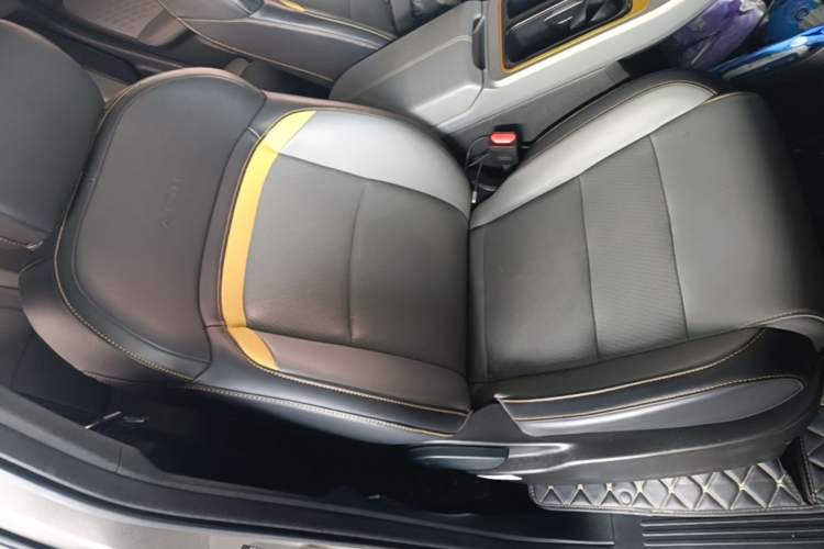 Used AION Y 2021 70 Enjoy Vitality Edition Right Front Seat