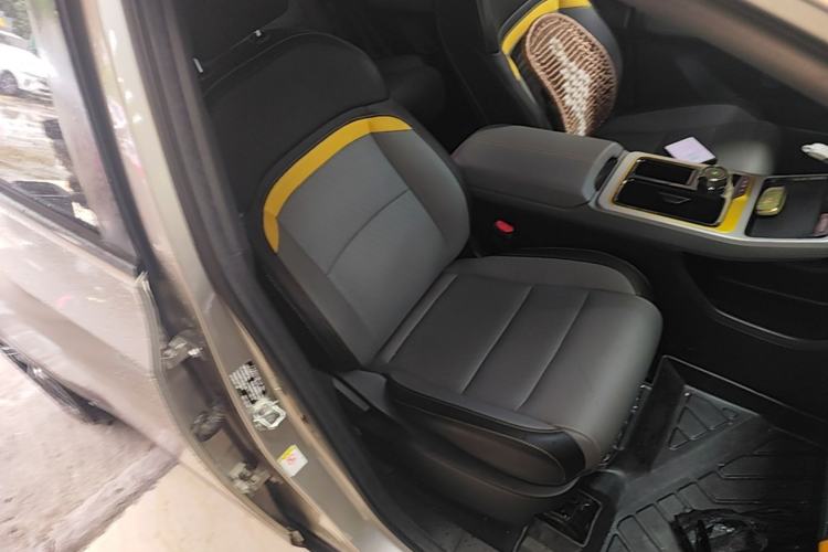 Used AION Y 2021 70 Tech Vitality Edition Right Front Seat