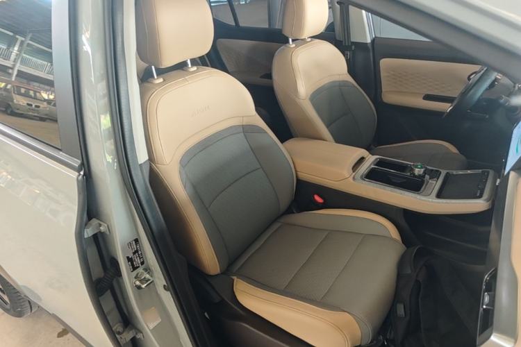 Used AION Y 2021 70 Enjoyment Tech Edition Right Front Seat