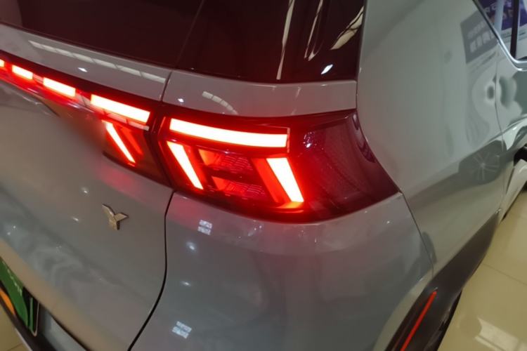 Used AION Y 2021 70 Intelligent Edition Right Rear Taillight