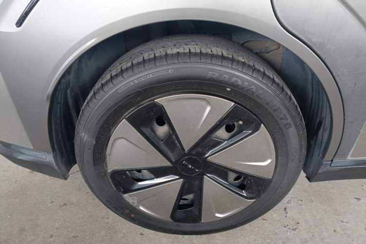 Used AION Y 2021 70 Enjoy Vitality Edition Right Rear Wheel Hub