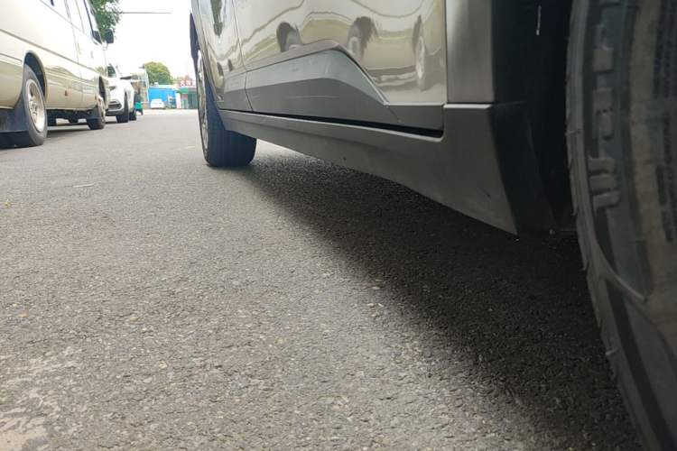 Used AION Y 2021 60 Enjoy Edition Right Side Sill