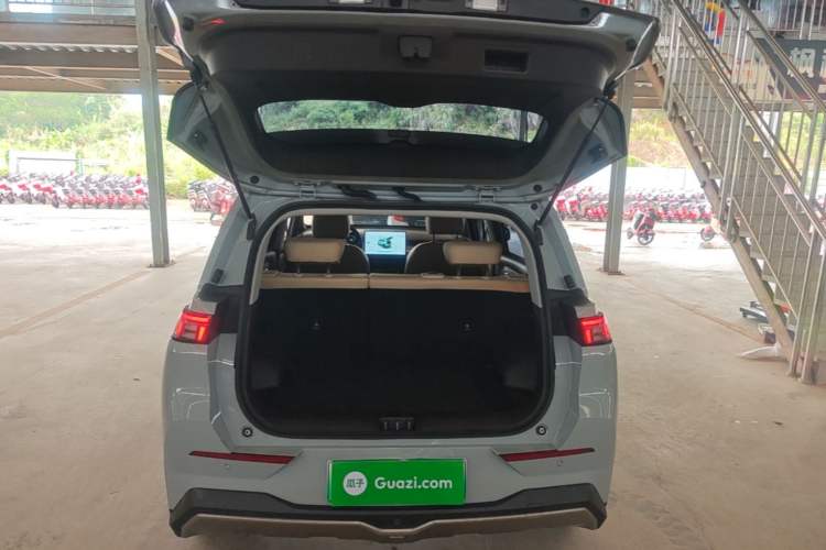 Used AION Y 2021 70 Enjoyment Tech Edition Trunk