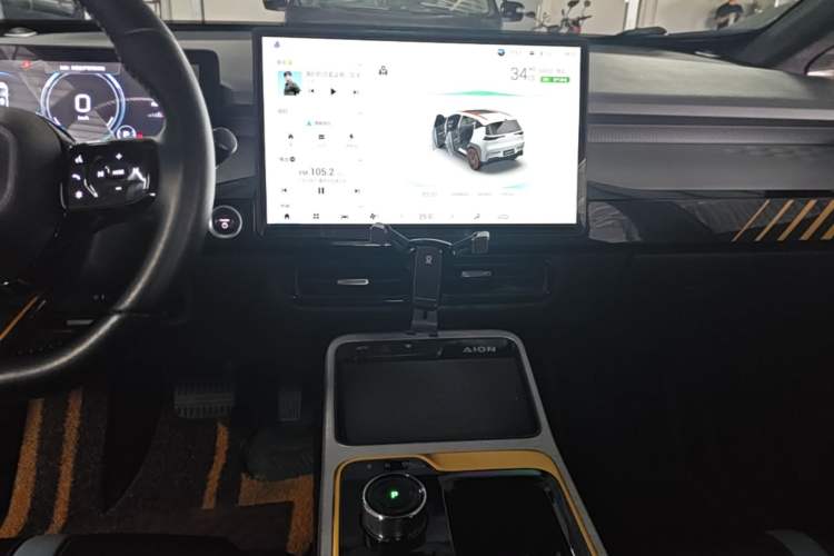 Used AION Y 2021 70 Enjoy Vitality Edition Audio And AC Panel