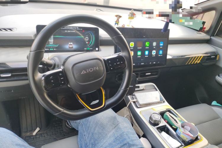 Used AION Y 2021 70 Intelligent Dynamic Edition Center Console