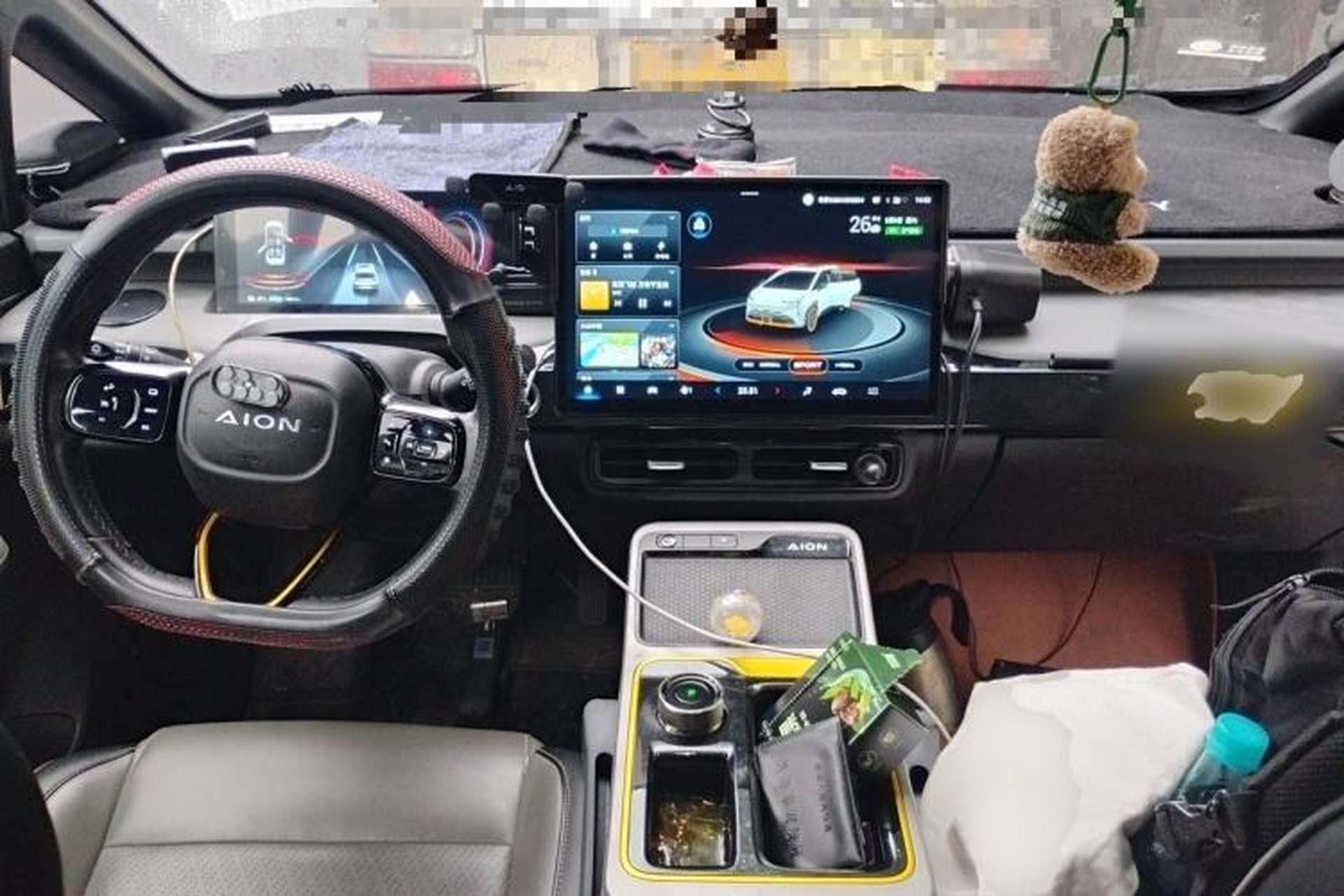 Used AION Y 2021 70 Intelligent Dynamic Edition Center Console