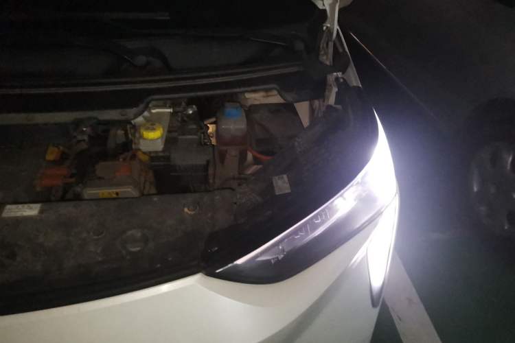 Used AION Y 2021 70 Intelligent Edition Engine Bay Left