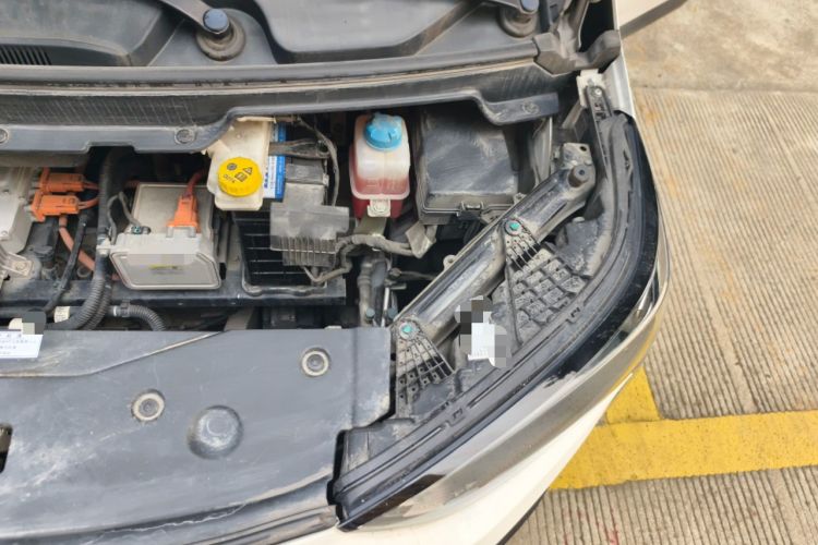 Used AION Y 2021 70 Enjoy Edition Engine Bay Left