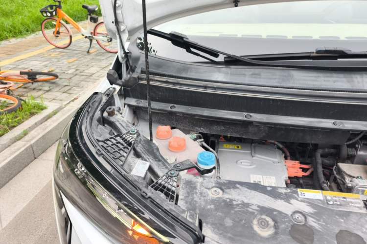 Used AION Y 2021 70 Tech Vitality Edition Engine Bay Right