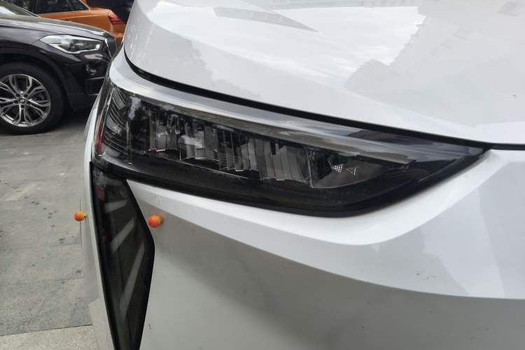 Used AION Y 2021 70 Intelligent Edition Exterior 6