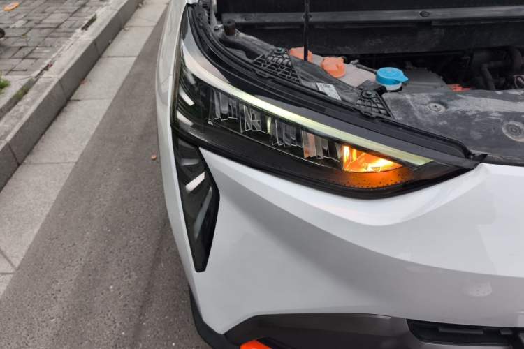 Used AION Y 2021 70 Tech Vitality Edition Exterior 6