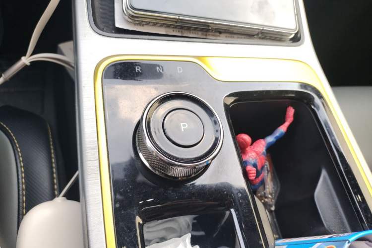 Used AION Y 2021 70 Intelligent Dynamic Edition Gear Lever