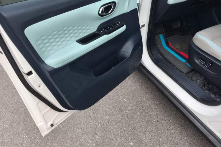 Used AION Y 2021 70 Tech Vitality Edition Interior 3