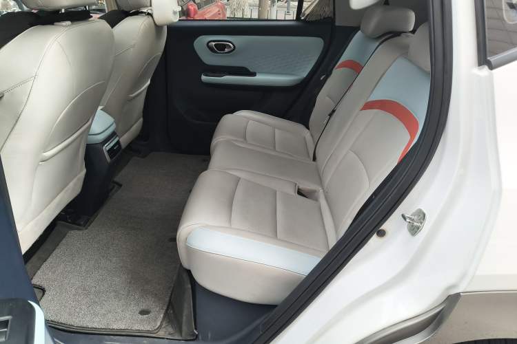 Used AION Y 2021 70 Intelligent Edition Interior 4