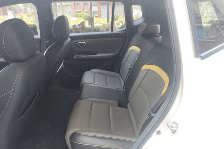 Used AION Y 2021 70 Tech Vitality Edition Interior 4