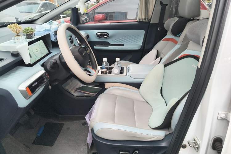 Used AION Y 2021 70 Intelligent Edition Left Front Seat