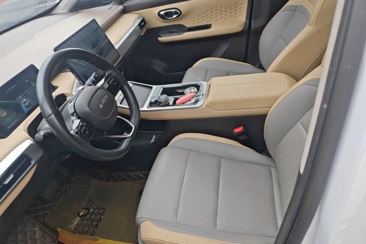 Used AION Y 2021 70 Tech Vitality Edition Left Front Seat