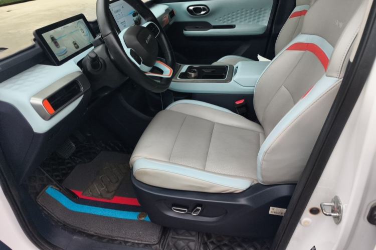 Used AION Y 2021 70 Tech Vitality Edition Left Front Seat