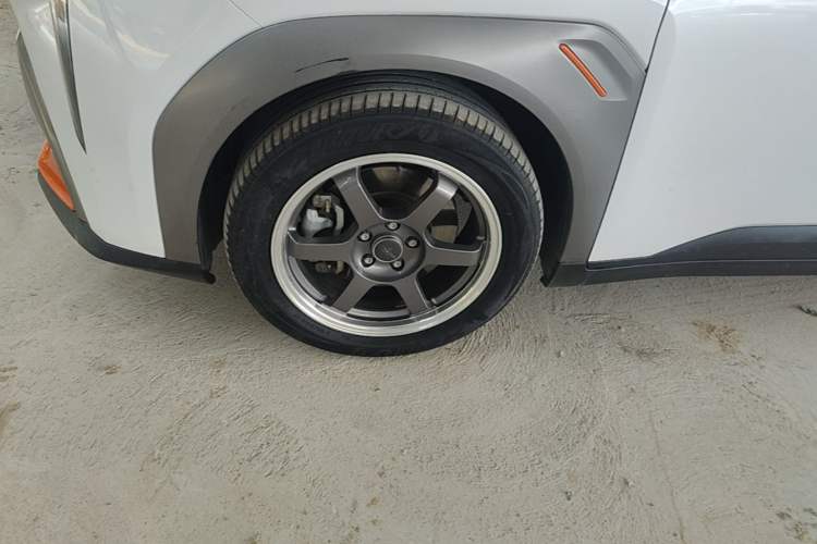 Used AION Y 2021 70 Enjoy Edition Left Front Wheel Hub