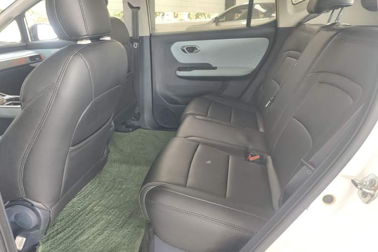 Used AION Y 2021 70 Enjoy Edition Left Rear Seat