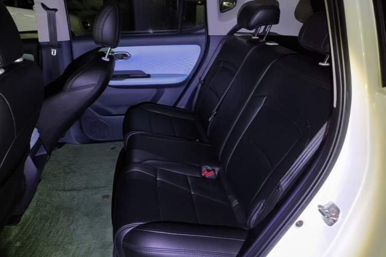 Used AION Y 2021 70 Enjoy Edition Left Rear Seat
