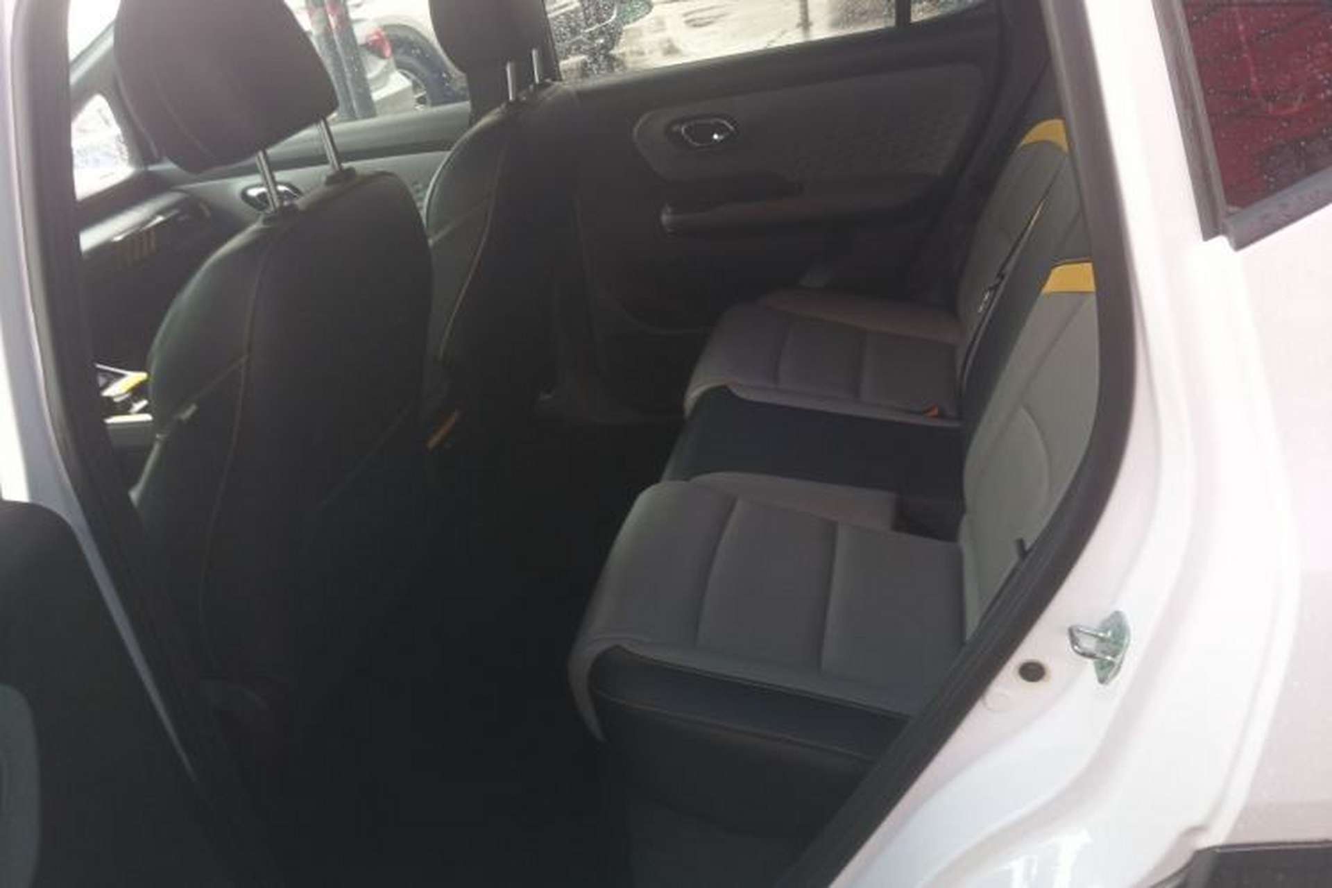 Used AION Y 2021 70 Tech Vitality Edition Left Rear Seat