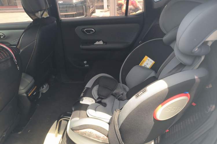 Used AION Y 2021 70 Intelligent Edition Left Rear Seat