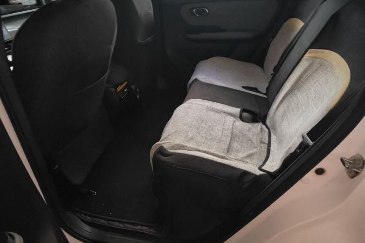 Used AION Y 2021 80 Ultra-Long Range Edition Left Rear Seat
