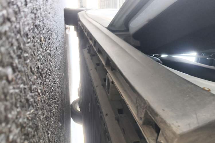 Used AION Y 2021 70 Intelligent Dynamic Edition Left Side Sill