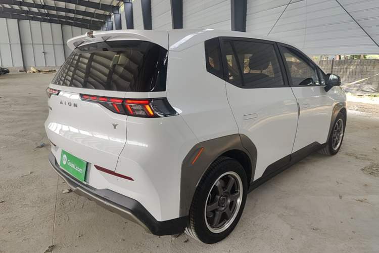 Used AION Y 2021 70 Enjoy Edition Rear Right 45 Deg