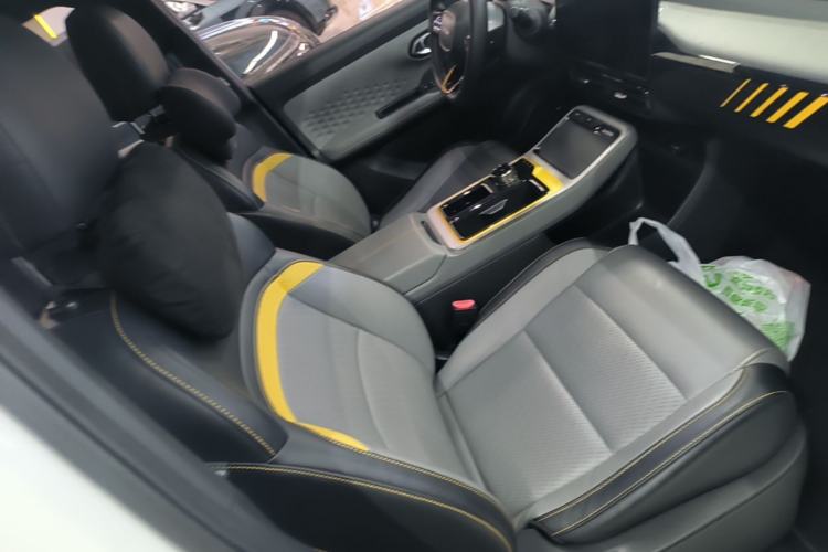 Used AION Y 2021 70 Tech Vitality Edition Right Front Seat