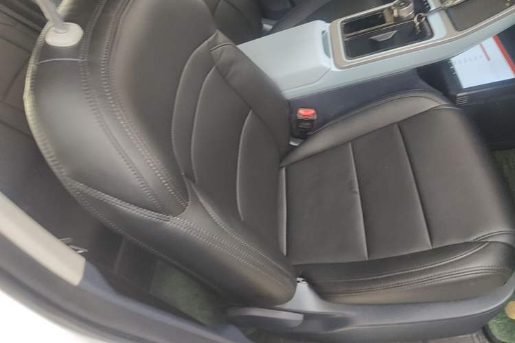 Used AION Y 2021 70 Enjoy Edition Right Front Seat