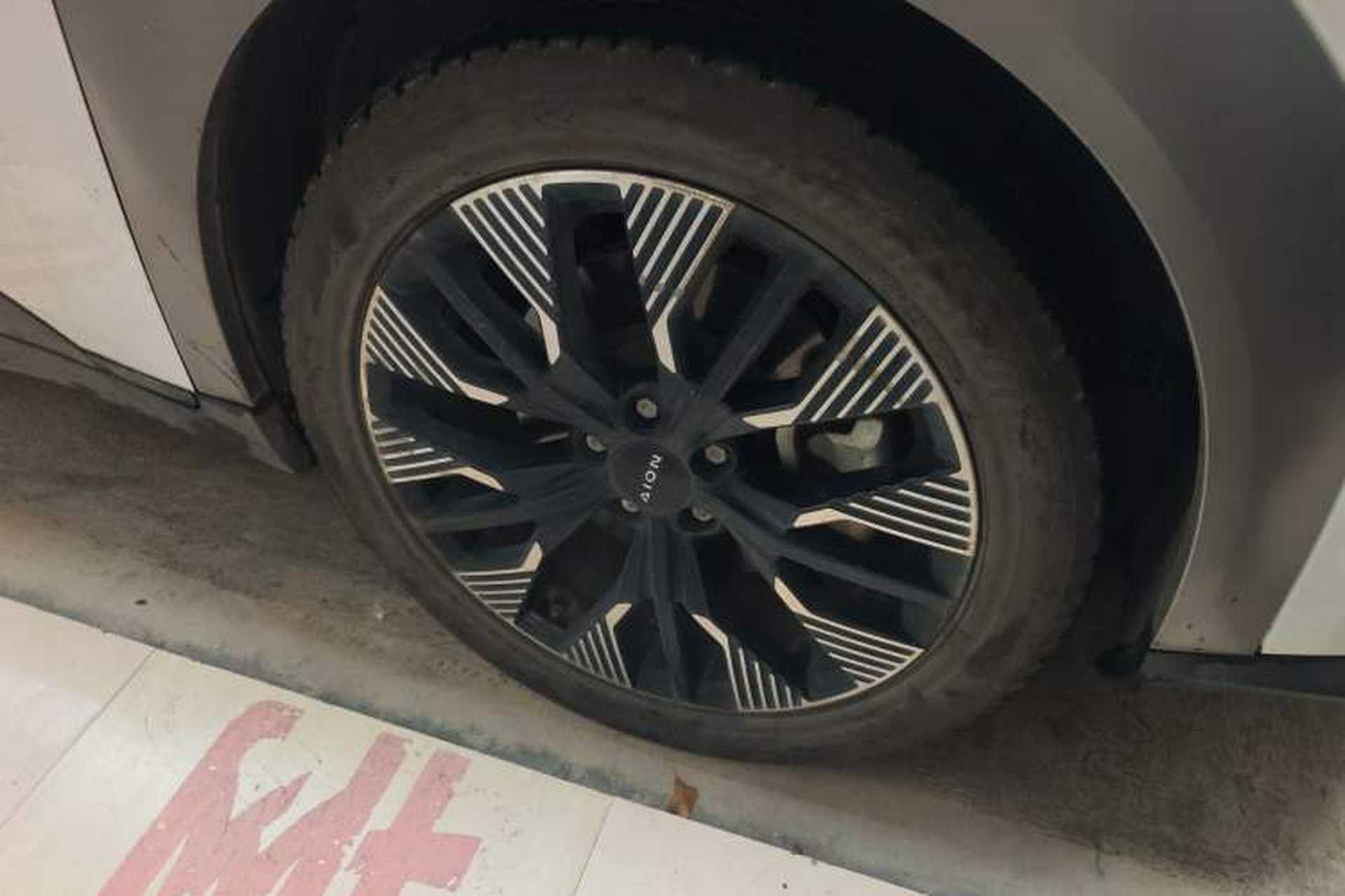 Used AION Y 2021 70 Enjoy Edition Right Front Wheel Hub
