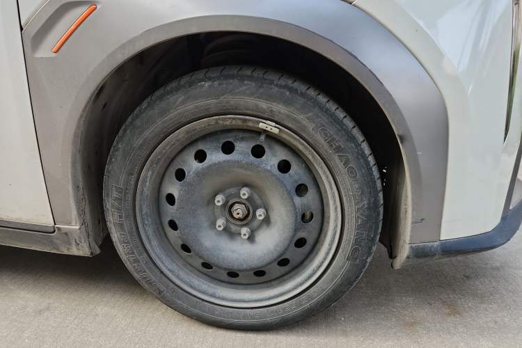 Used AION Y 2021 70 Enjoy Edition Right Front Wheel Hub
