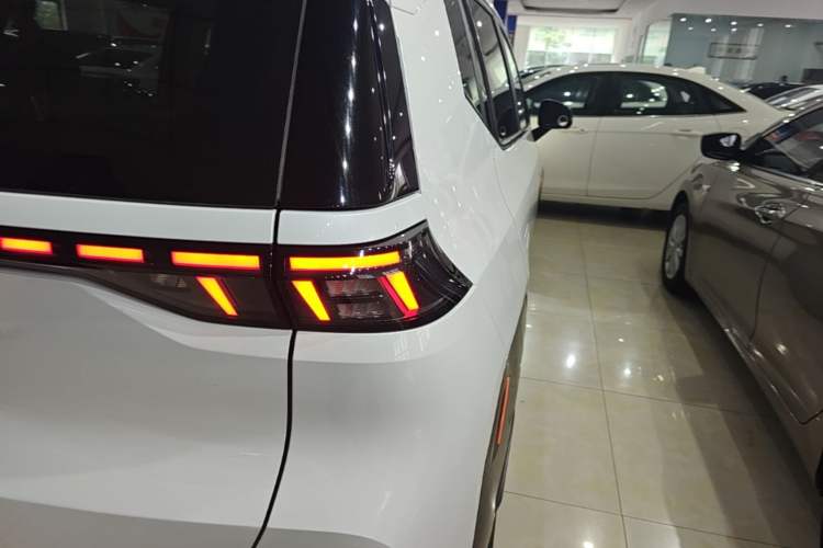 Used AION Y 2021 70 Enjoy Edition Right Rear Taillight