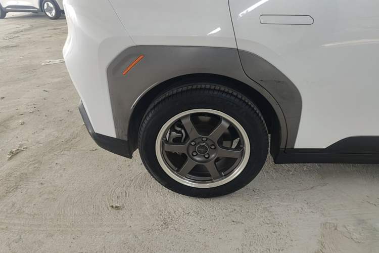 Used AION Y 2021 70 Enjoy Edition Right Rear Wheel Hub