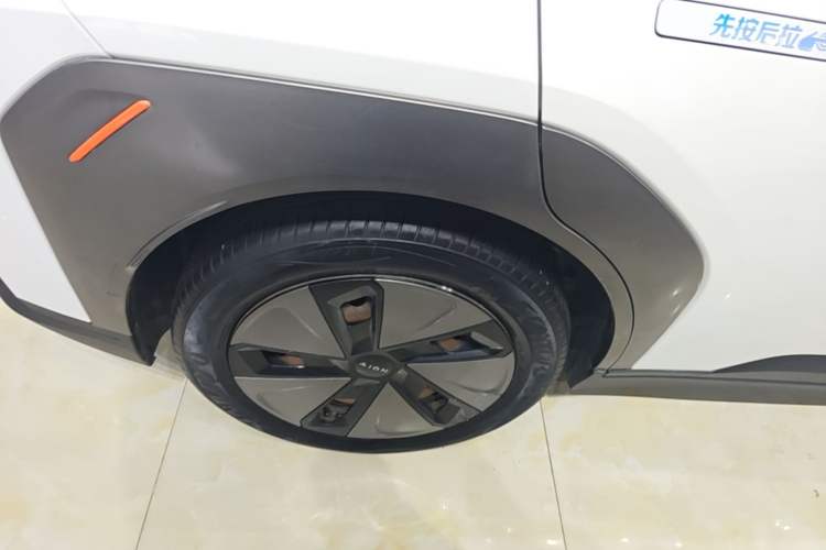 Used AION Y 2021 70 Enjoy Edition Right Rear Wheel Hub