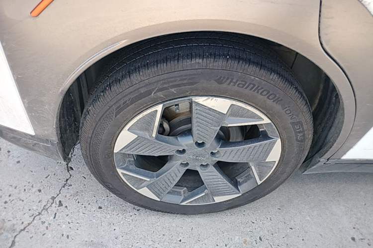 Used AION Y 2021 70 Intelligent Dynamic Edition Right Rear Wheel Hub