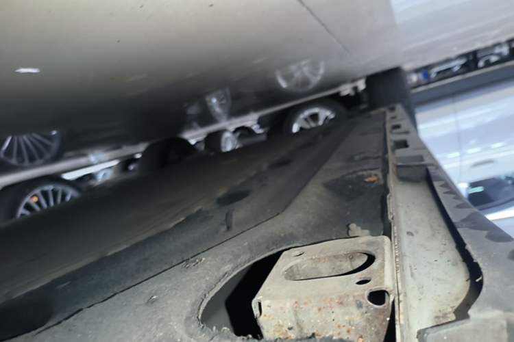 Used AION Y 2021 70 Tech Vitality Edition Right Side Sill
