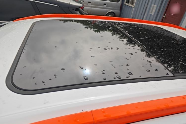 Used AION Y 2021 70 Tech Vitality Edition Roof