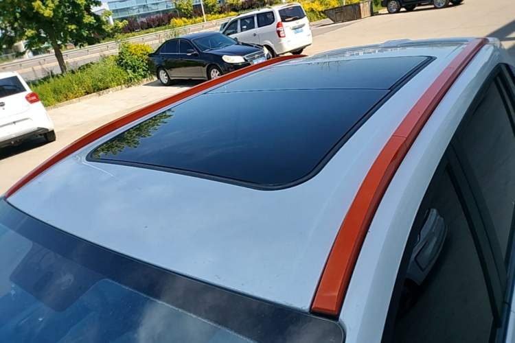 Used AION Y 2021 70 Intelligent Dynamic Edition Roof